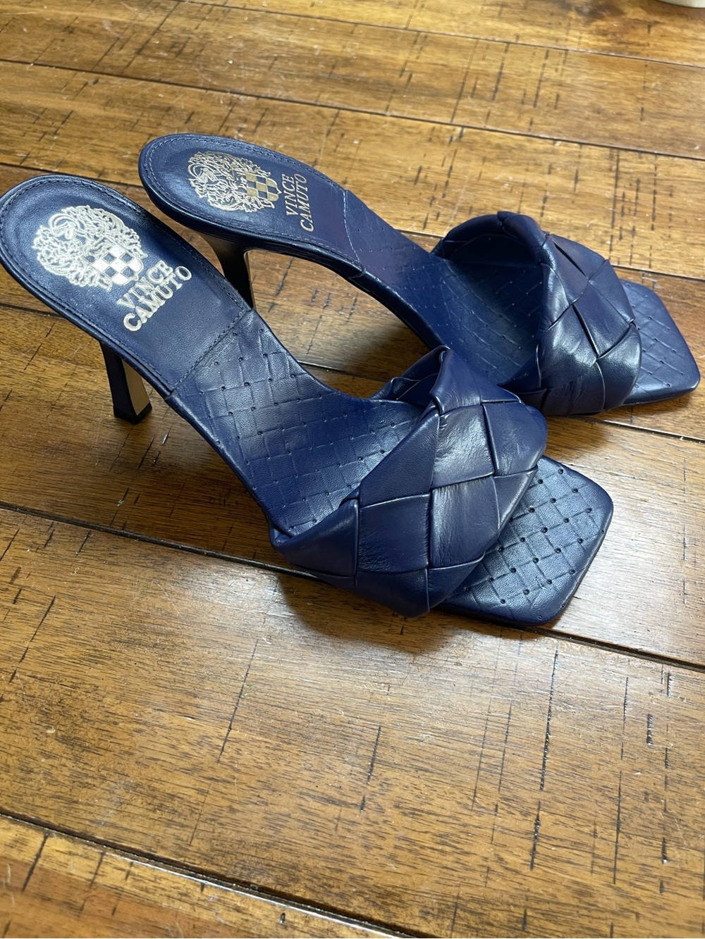Vince Camuto NWT Brelanie Woven Mule Sandal